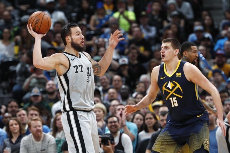 Bogdanović slavio u Dalasu, Jokić rastužio Lovernja